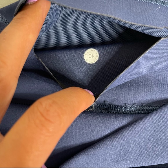 lululemon blue capri leggings cropped size 10 - Picture 9 of 9